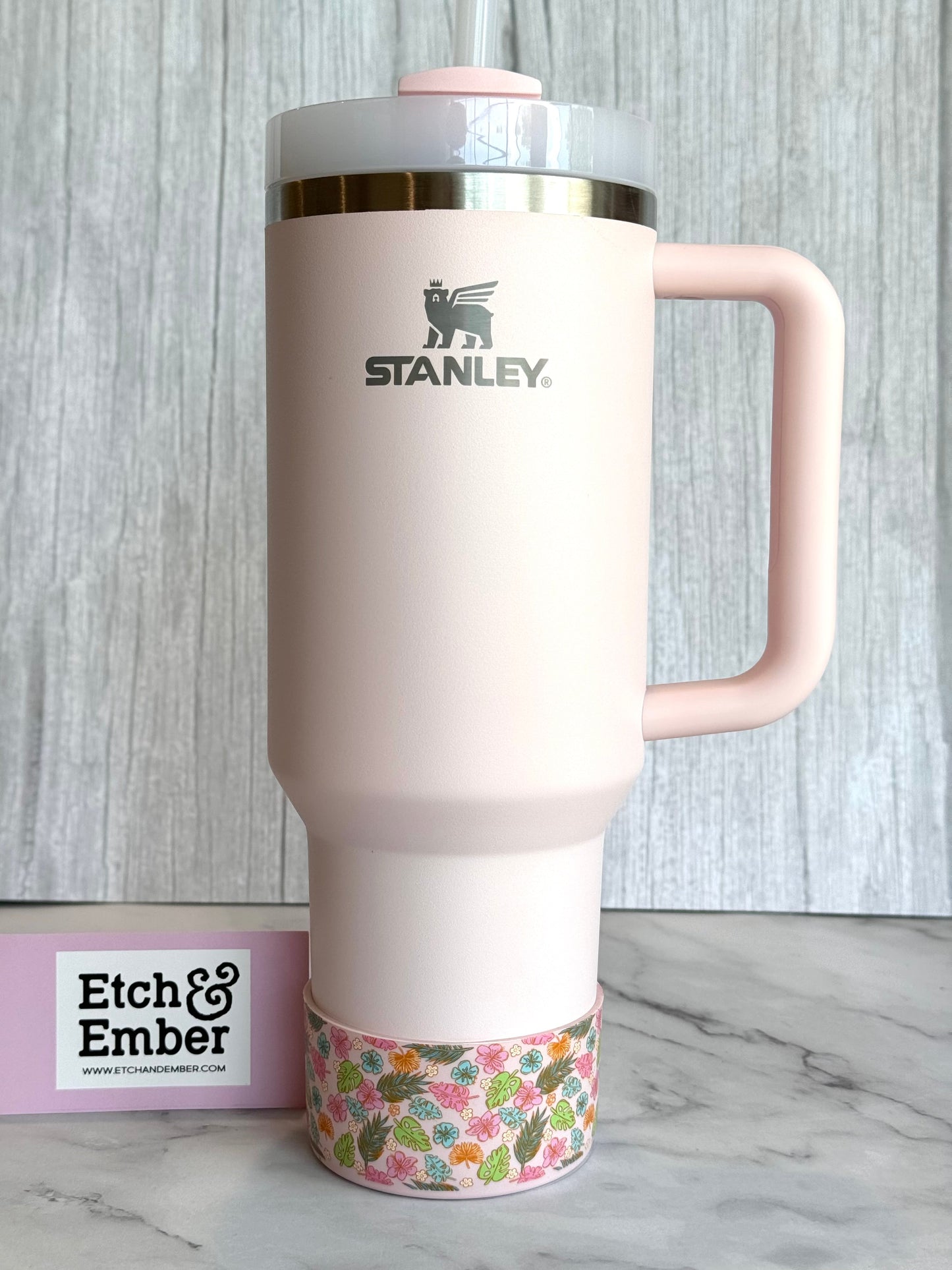 TROPICAL RETREAT Tumbler Boot