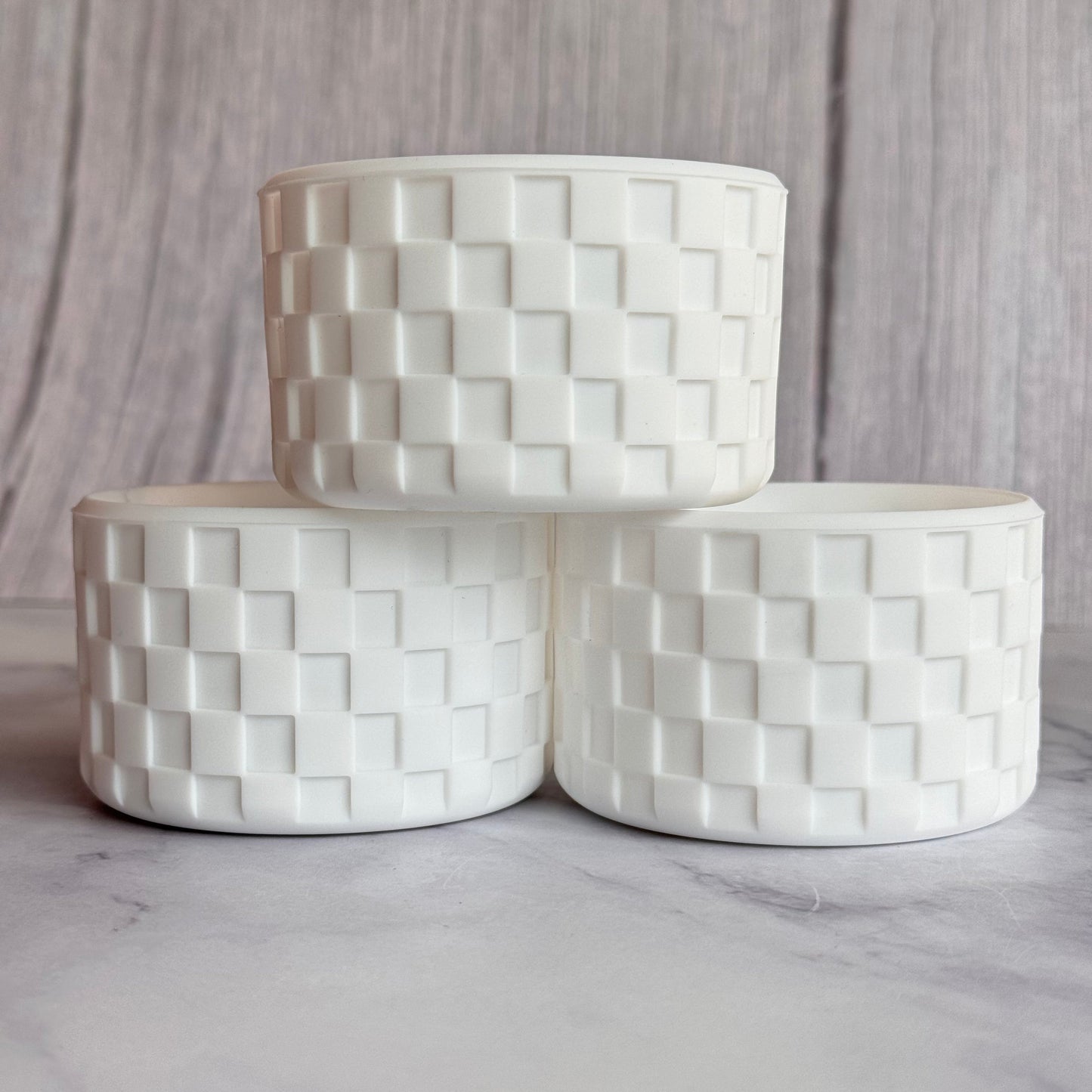 WHITE CHECKERS Tumbler Boot