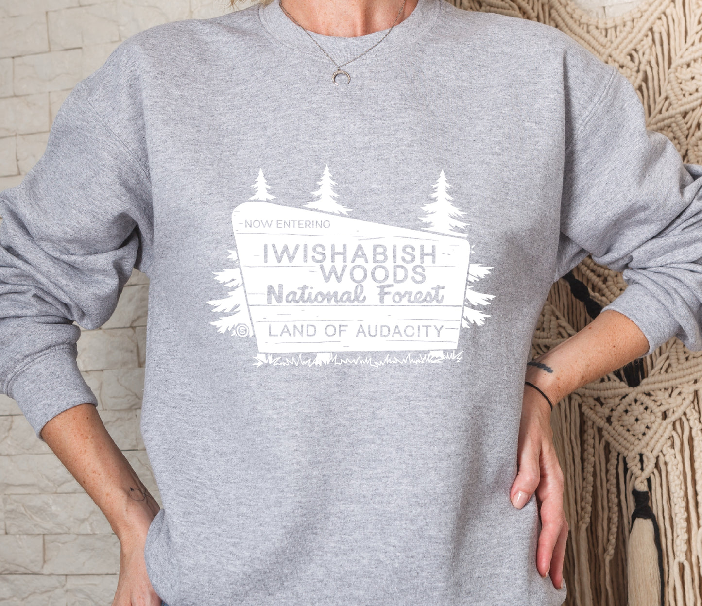 IWISHABISH WOODS National Park White Crew Sweatshirt