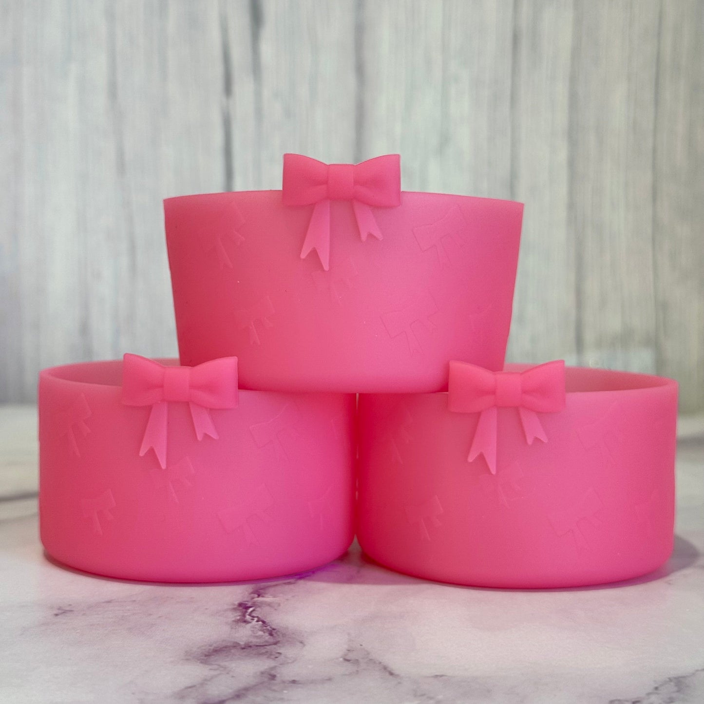 Hot Pink Mini Bows Tumbler Boot